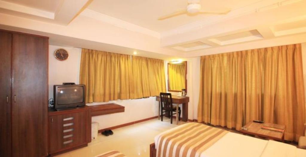 Hotel Eden Ahmedabad Habitación foto